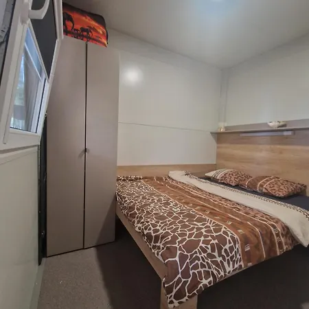 Mobilna Kucica Tara Apartment *